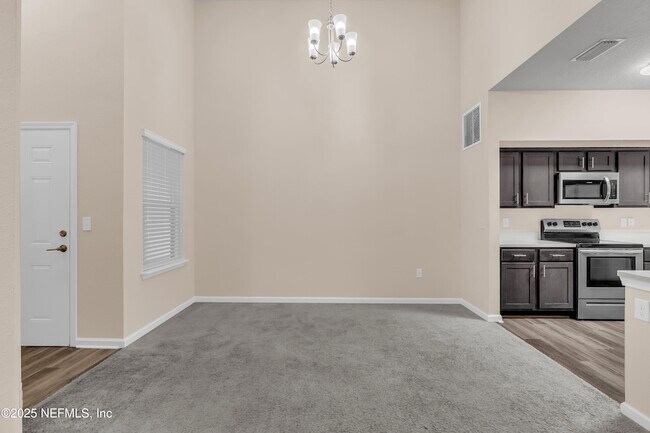 Building Photo - 4931 Key Lime Dr