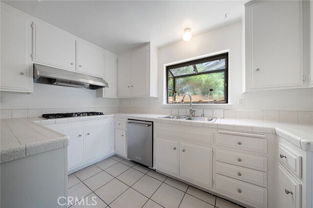 Building Photo - 9628 Mariposa Ave