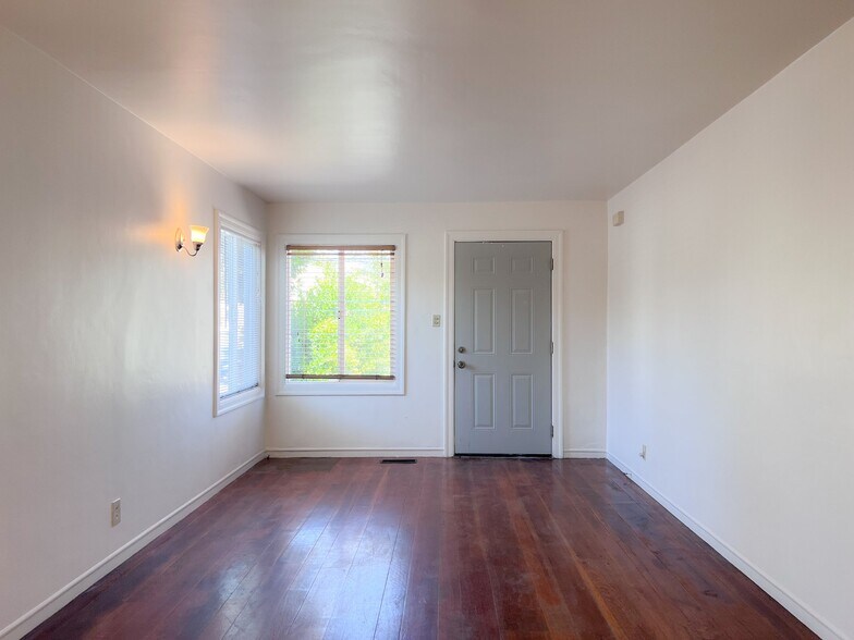 Building Photo - 1054 Cornell Ave