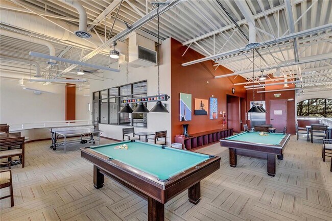 Building Photo - 361 Almansa St