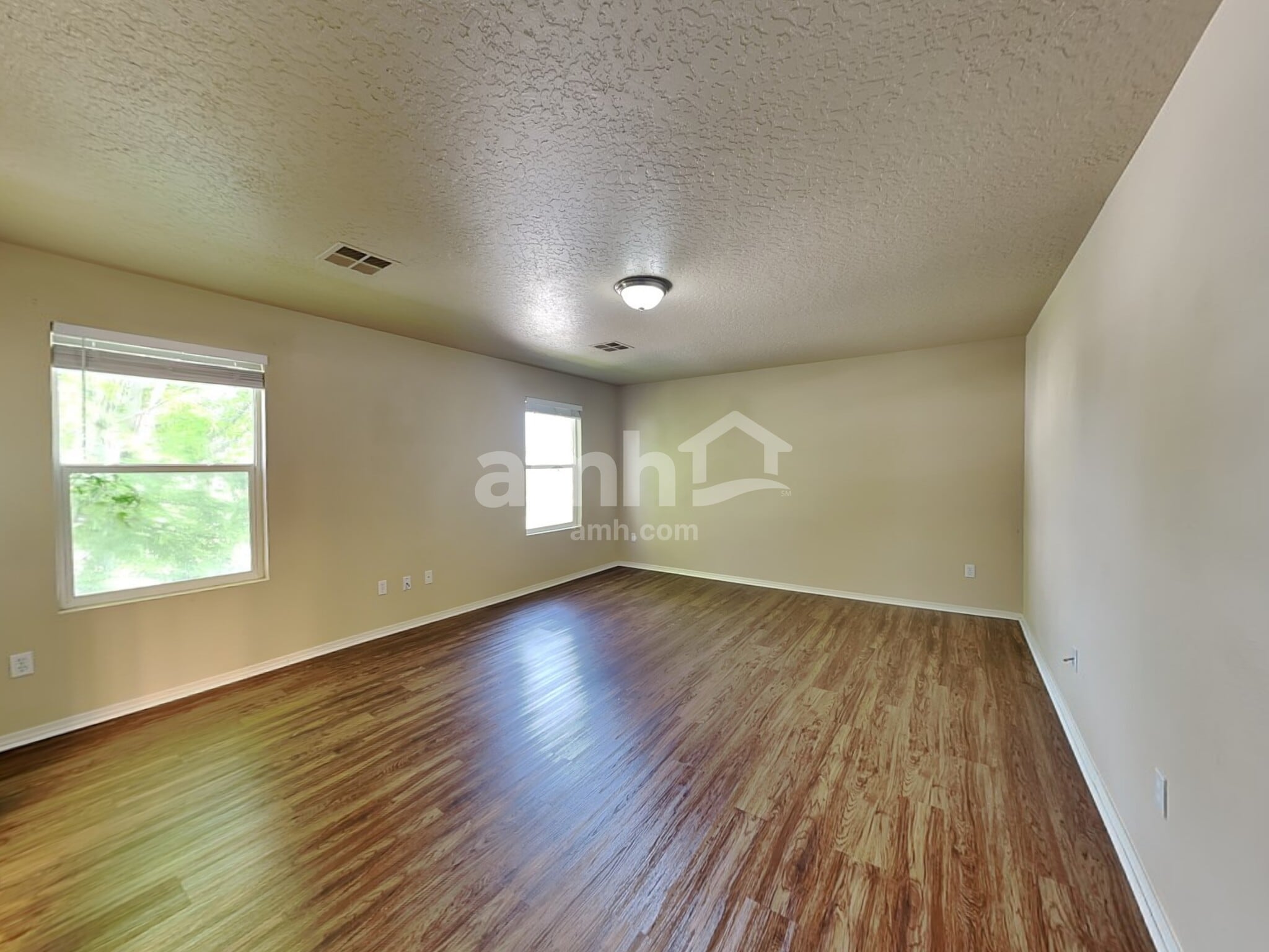 Building Photo - 191 W Tehuti Ct