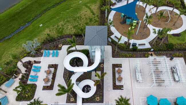 Building Photo - Lakeside Luxury in Parrish - 5 Bedroom BRA...