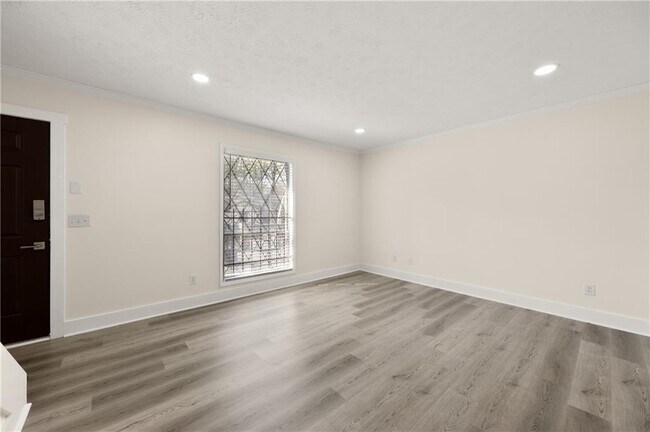 Building Photo - 3298 Abbeywood Dr