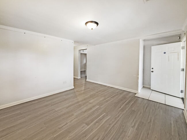 Building Photo - 65 Meldon Ave SE