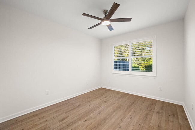 Building Photo - 255 Cll Escada