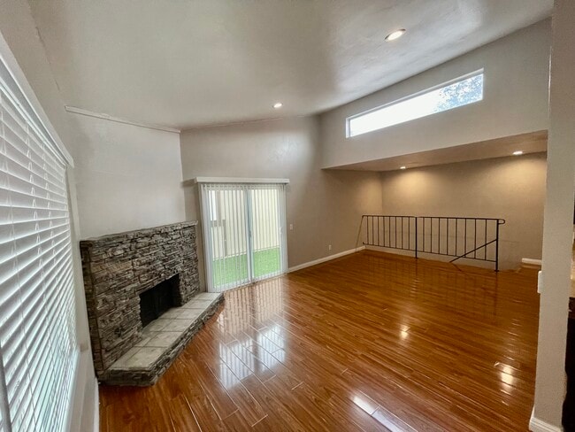 Building Photo - 2027 S Campus Ave