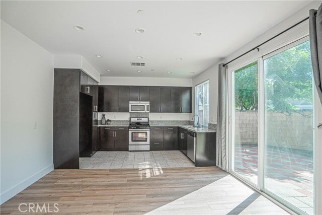 Building Photo - 645 Liberation Way