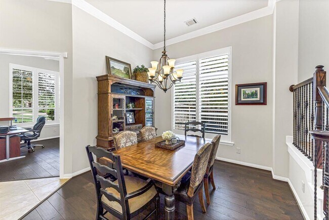 Building Photo - 10518 Red Cedar Hollow Dr