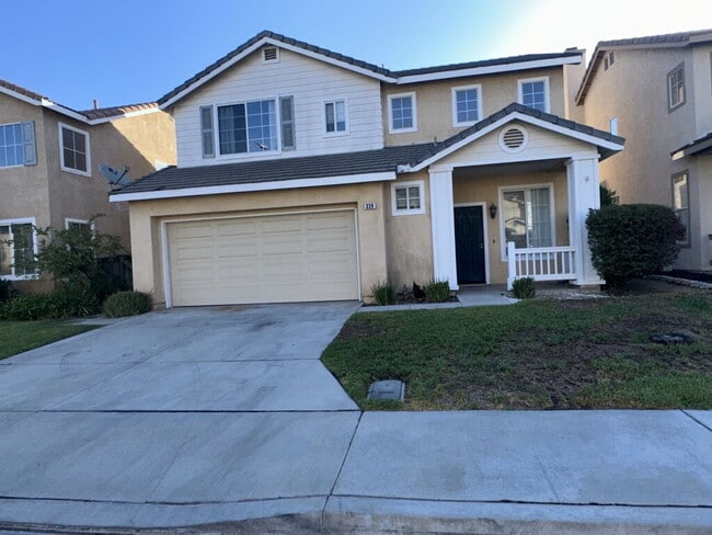 Primary Photo - Charming 3 Bed, 3 Bath Home in Corona