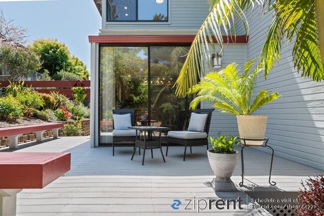 Building Photo - 6026 Ridgemont Dr