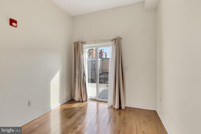 Building Photo - 2031 S Juniper St