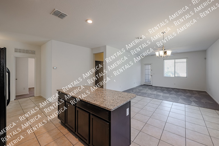 Building Photo - 23852 W Wier Ave