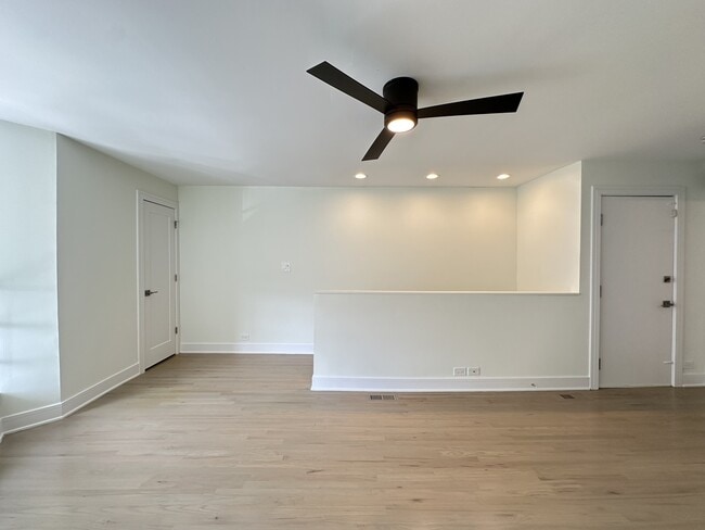 Building Photo - 949 W Grace St