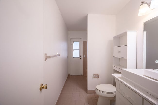 Building Photo - 22651 SW 8th Ct