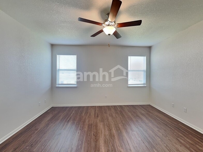 Building Photo - 2708 Geronimo Creek