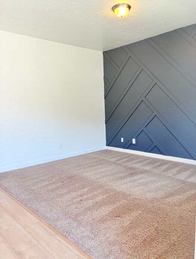 Building Photo - 2693 E Gambel Oaks Dr