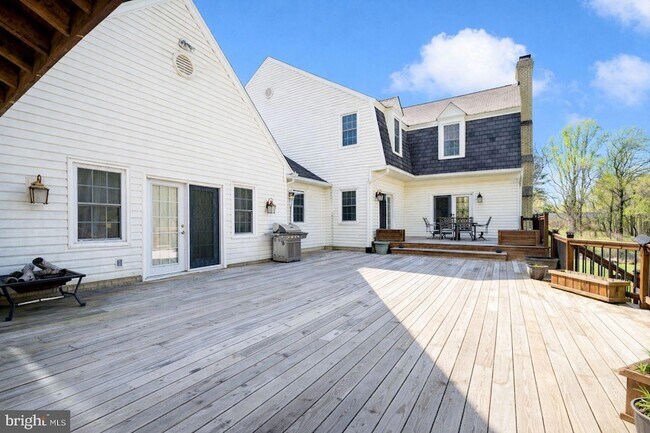 Building Photo - 12929 Esworthy Rd