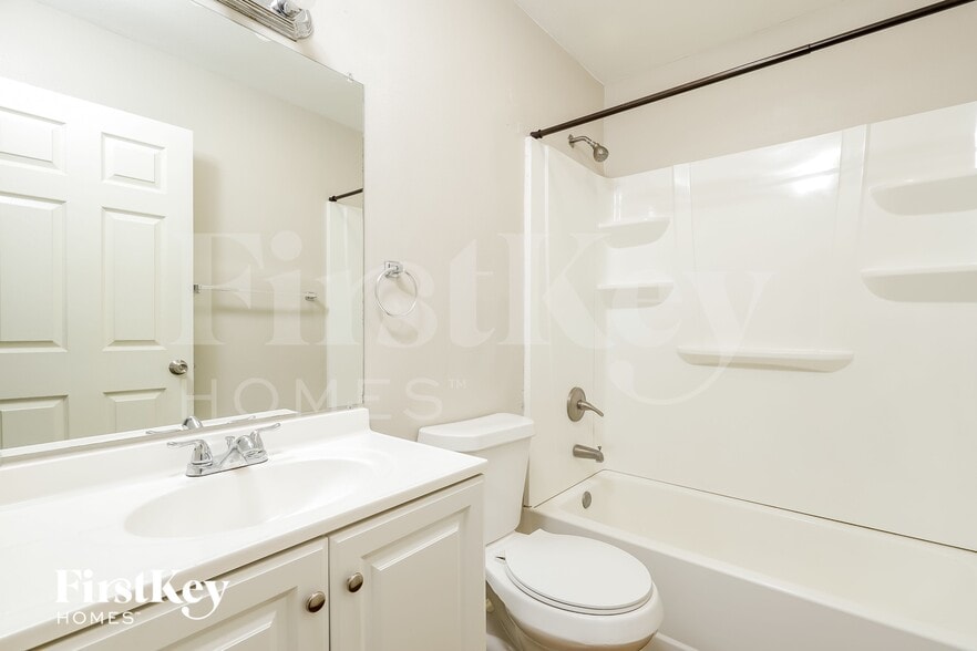 Building Photo - 6127 Bright Valley Dr