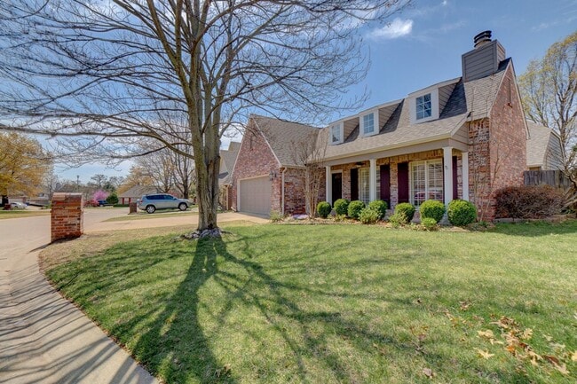 Building Photo - South Tulsa Gem! Large 3/2 Rental Home