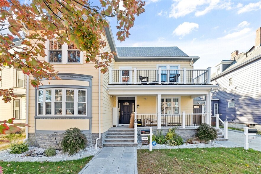 Primary Photo - 205 Mountain Ave