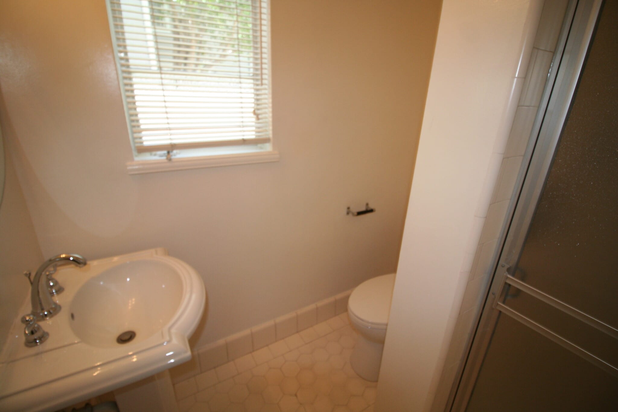 Building Photo - 9962 Durant Dr