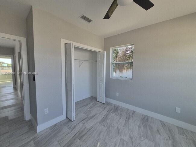 Building Photo - 3820 Embers Pkwy W