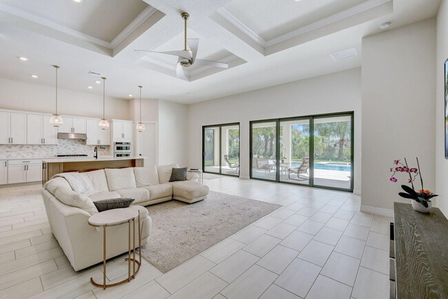 Building Photo - 9234 Balsamo Dr.