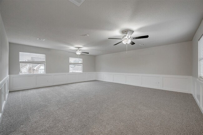 Building Photo - 919 Mockingbird Way