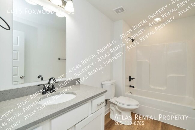 Building Photo - 4416 Foxwood Dr SE