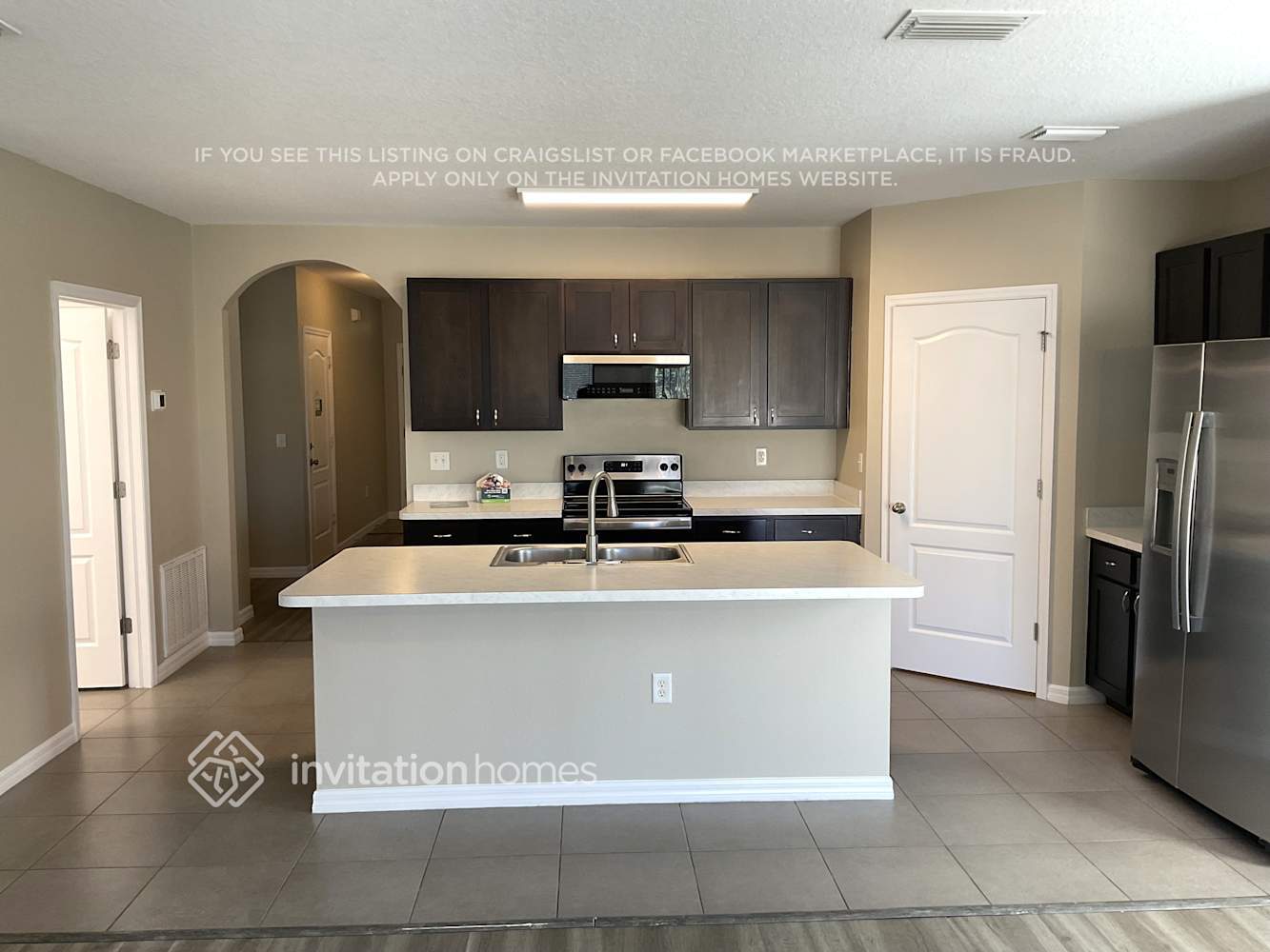 Building Photo - 16432 Treasure Point Dr