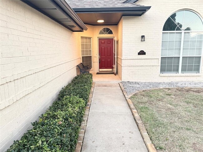 Building Photo - 8225 NW 83rd Pl