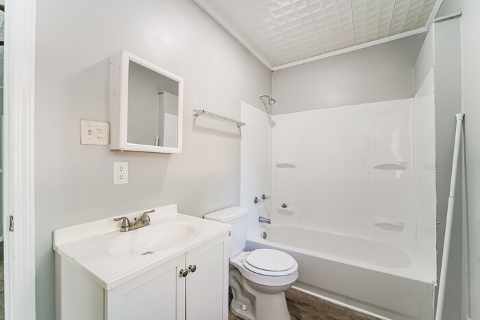 Building Photo - 3151 Shirley Dr