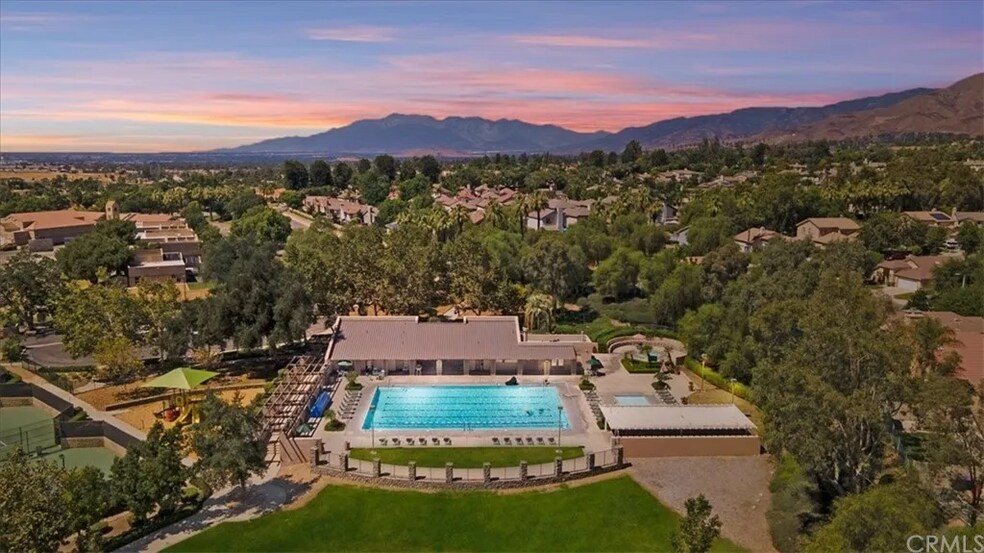 Building Photo - 28925 Cll Rivera