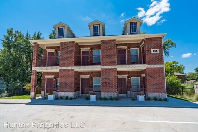 Building Photo - 2407 Bois D'Arc St