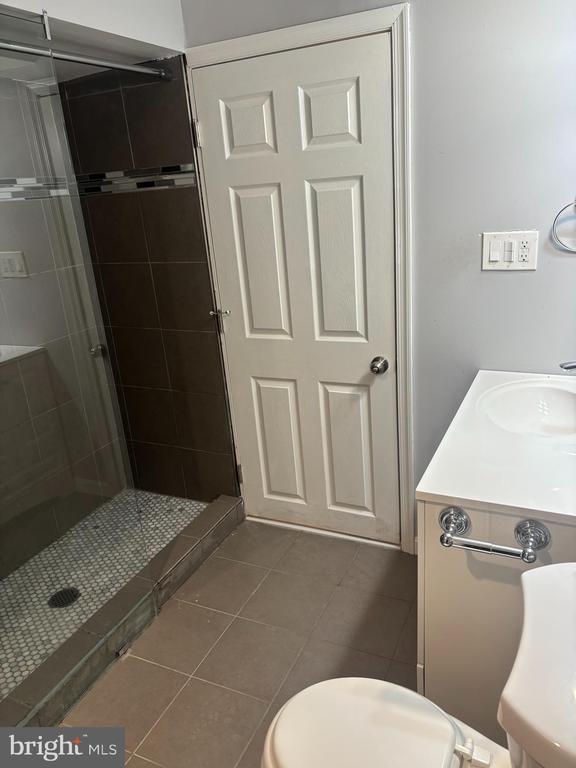 Building Photo - 108 N Madeira St