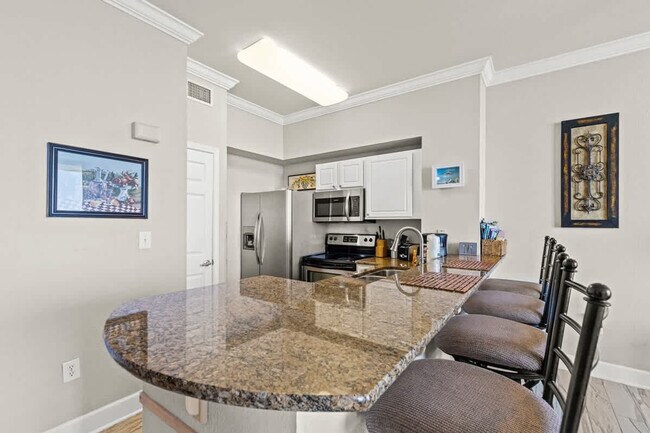 Building Photo - 16819 Front Beach Rd