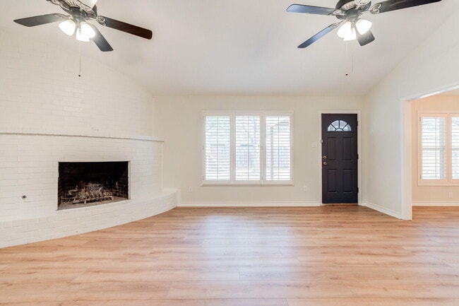 Building Photo - 5309 77th St