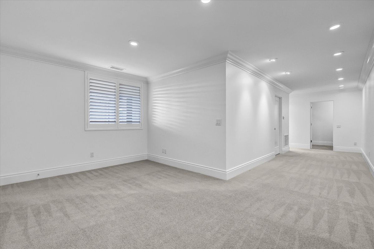 Building Photo - 1115 Granville Dr