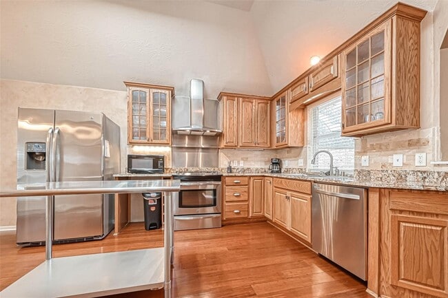 Building Photo - 5213 Cottonwood Creek Ln