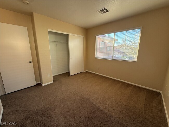 Building Photo - 9950 Shadow Grove Ave