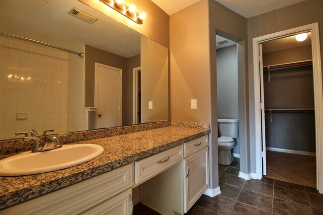 Building Photo - 6803 Highwind Bend Ln