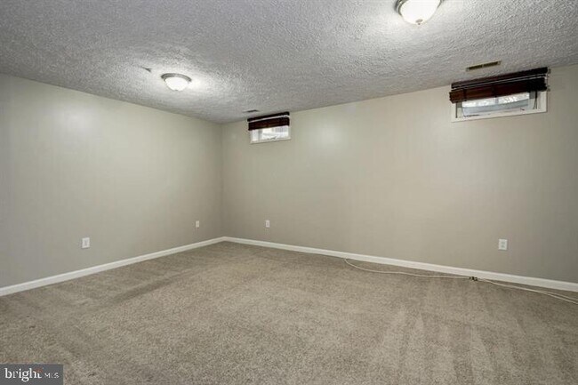 Building Photo - 6112 Starburn Path