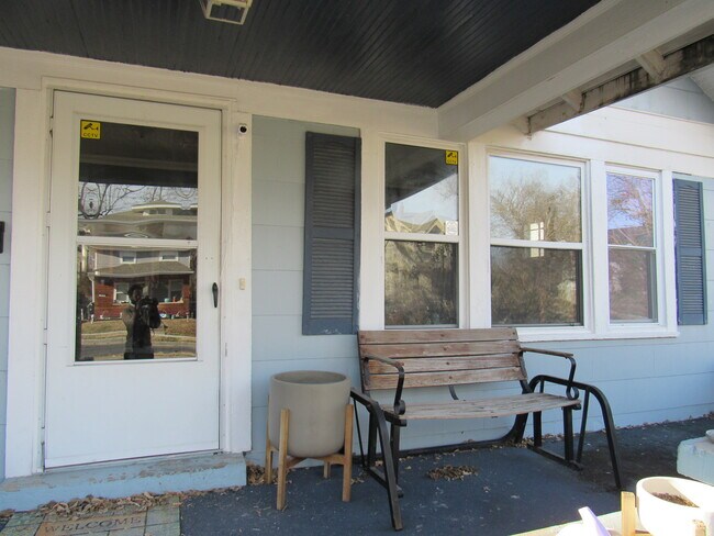 Building Photo - 5004 Euclid Ave