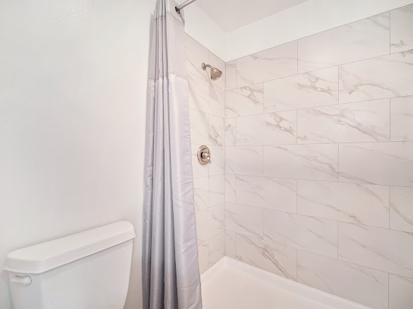 Master Bathroom - 6765 Alvarado Rd