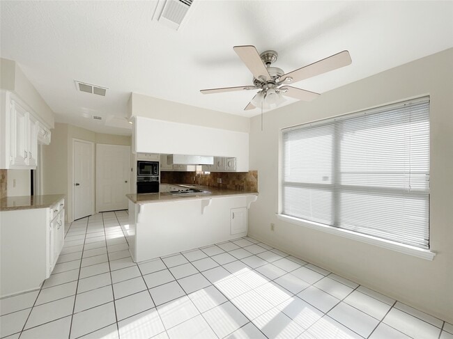 Building Photo - 6518 Tico Dr