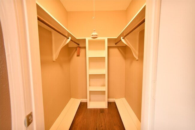 Building Photo - 217 Rachael Ln