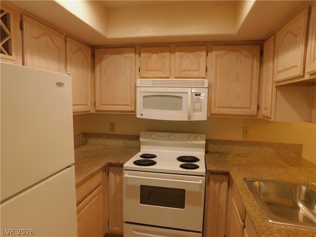 Building Photo - 601 Cabrillo Cir
