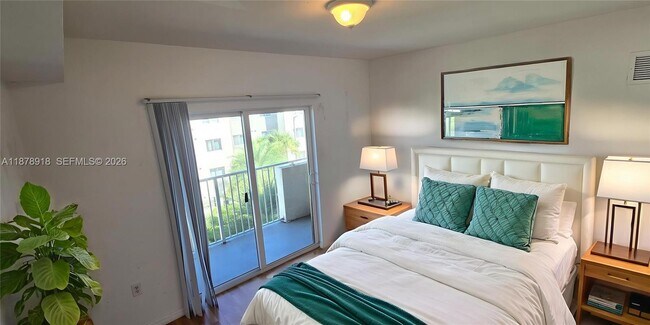 Building Photo - 11060 SW 196th St