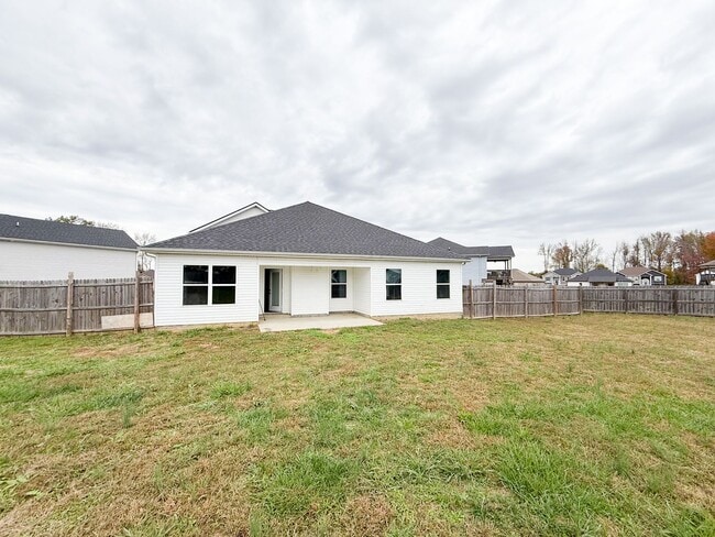 Building Photo - 3 Bedroom 3 Bathrooms located on a Cul De Sac!!