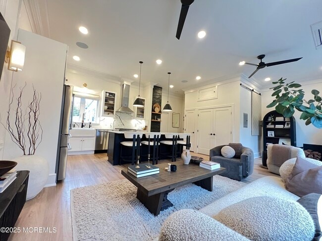 Building Photo - 164 Glenwood Ave